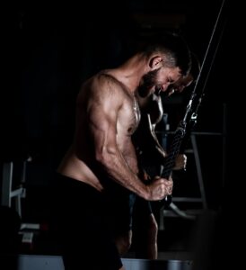 Les meilleurs exercices et entraînements de triceps pour hommesle sport c'est la vie. C'est frustrant de pratiquer et de voir les résultats pas à la hauteurs des efforts. Comment un rééquilibrage alimentaire permet d'optimiser ses résultats. La réponse se trouve dans l'assiette. Mais, concrètement ça veux dire quoi mieux s'alimenter ?