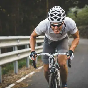 Trasa 10 km: Spálíte více kalorií chůzí, během, na kole nebo na inlajnech?
