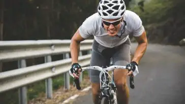 Trasa 10 km: Spálíte více kalorií chůzí, během, na kole nebo na inlajnech?