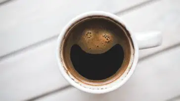 Opravdu zvyšuje káva před snídaní riziko cukrovky?