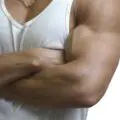 Cómo tener los brazos más musculosos