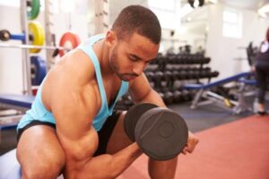 Cómo aumentar los músculos de los brazos rápidamente