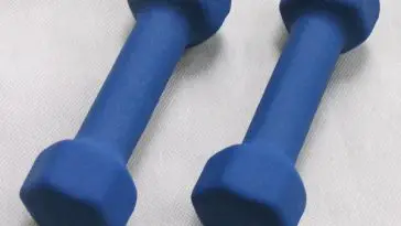 Cómo fortalecer los brazos con pesas