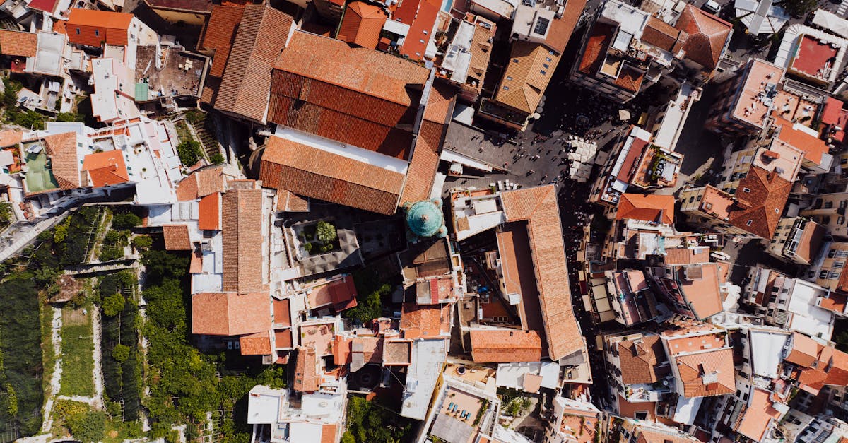 découvrez tout sur le limoncello : liqueur italienne rafraîchissante au citron, ses origines, sa recette artisanale et des conseils pour la déguster ou la préparer maison.